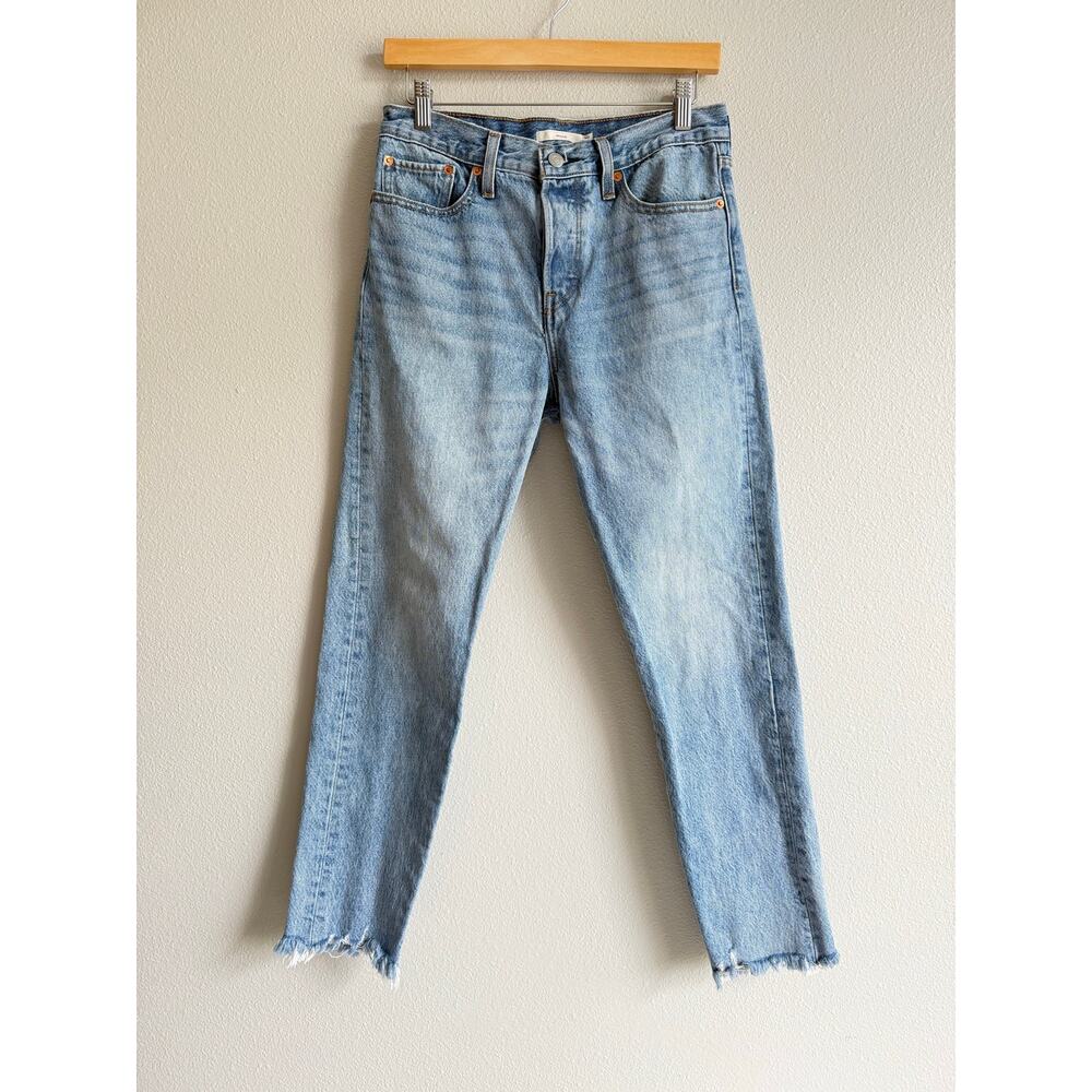 Levi’s Wedgie High Rise Straight Fit Raw Hem Jeans Size 27a